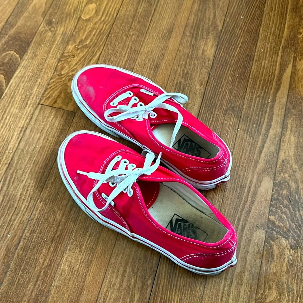 RED vans 🌹 - Picture 1 of 3